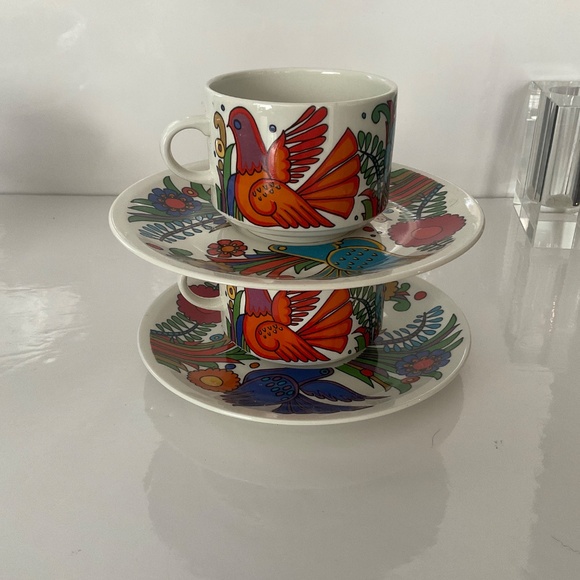 VILLEROY & BOCH ACAPULCO 2 LARGE SIZE MUGS 2 LARGE SIZE SAUCERS - Picture 2 of 6